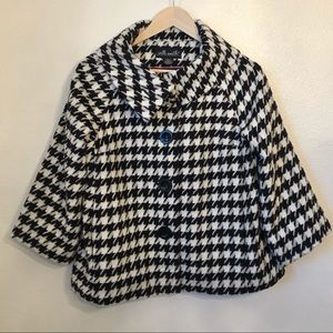 WILLI SMITH | Black & White Houndstooth Swing Coat